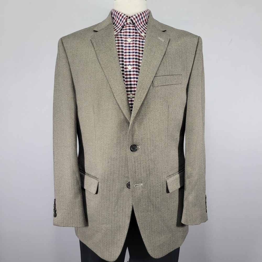 Chaps Men's Sport Coat Blazer Two Button Light Brown Herringbone Poly‎ Blend 42R